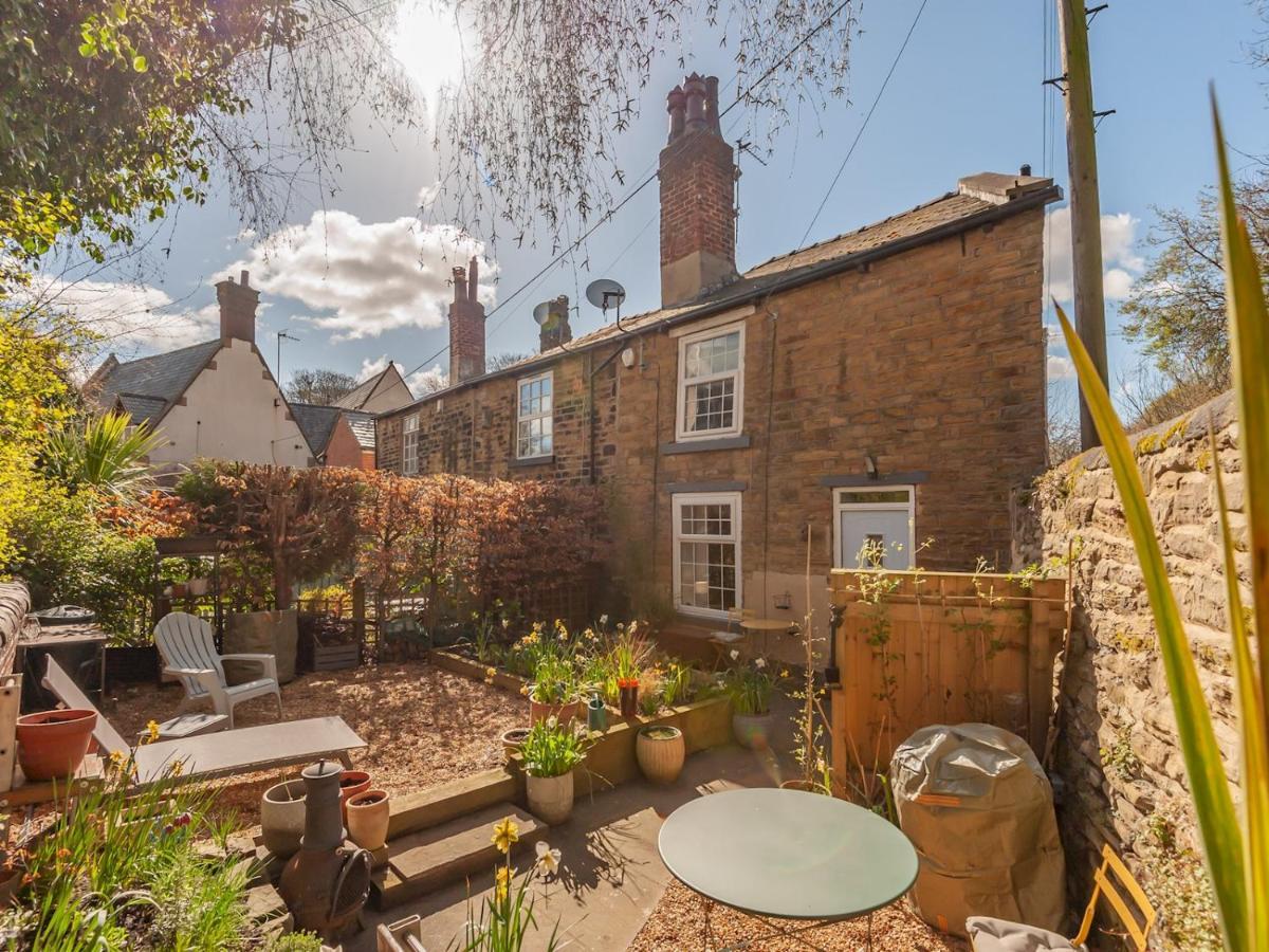 Pass The Keys Wonky Cottage With Amazing Garden Leeds  Extérieur photo